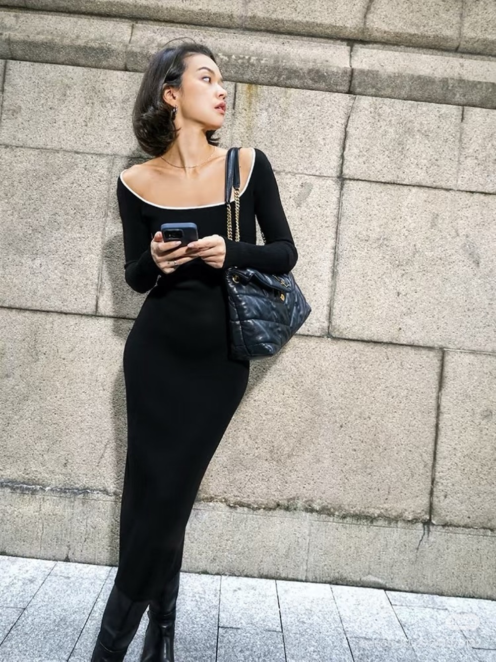 Elegant Black Off-Shoulder Long Sleeve Maxi Dress